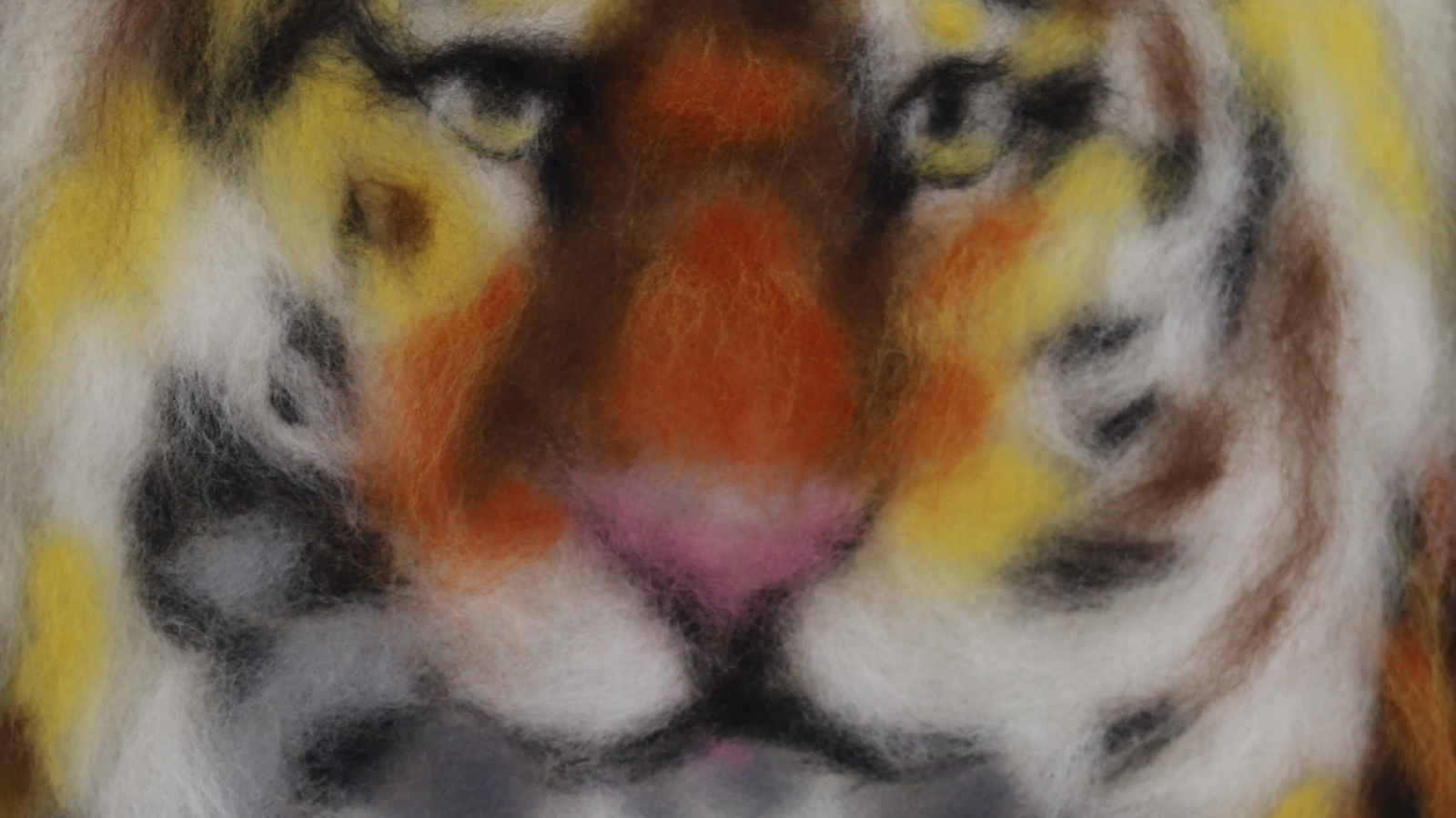 Painting with wool - Tiger