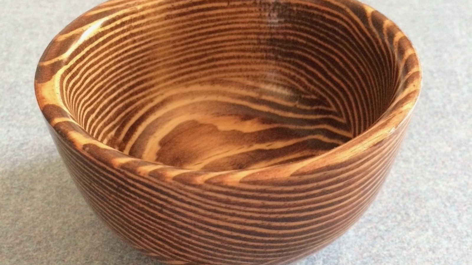 Woodturning-TurnABowl